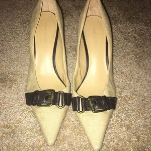 Cream colored Nine West heel with brown buckle